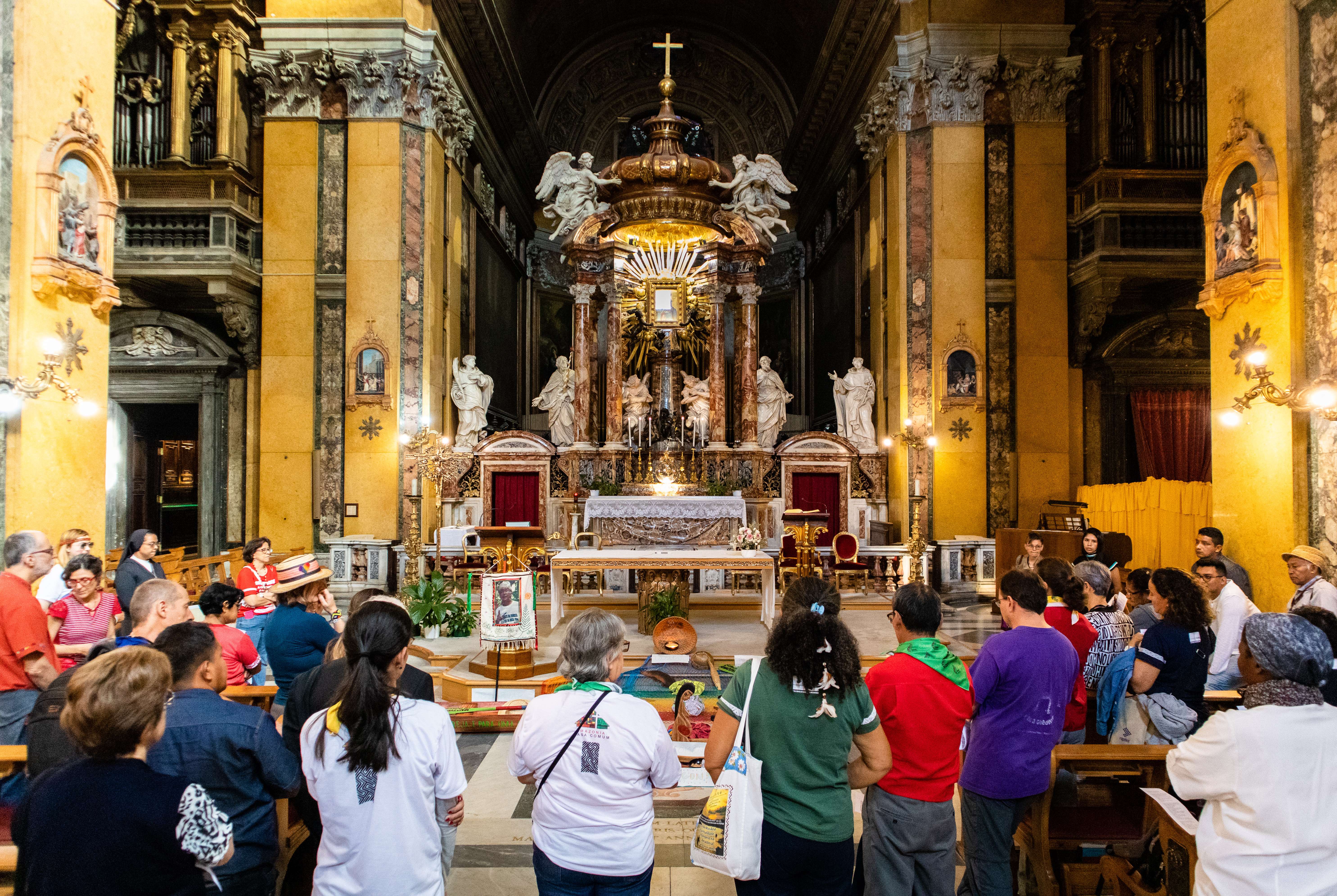 El Cardenal Lorenzo Baldisseri, secretario general del Sínodo de los Obispos, rechazó que el Sínodo de la Amazonía pudiera abrir alguna posibilidad a una Iglesia sincrética.