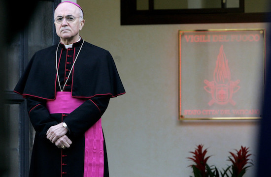 S.E.R Carlo Maria Viganò
(Foto: La Croix Internacional)