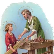 Pensemos en la modestia que tendría San José, en la modestia de su comportamiento, de su cuerpo, de sus vestidos, de sus miradas. Pensemos también en el ejemplo de sacrificio, de esfuerzo, de trabajo esmerado que San José nos dejó.